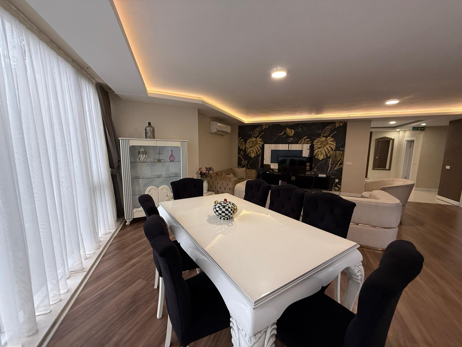 Villa | Green görsel 2